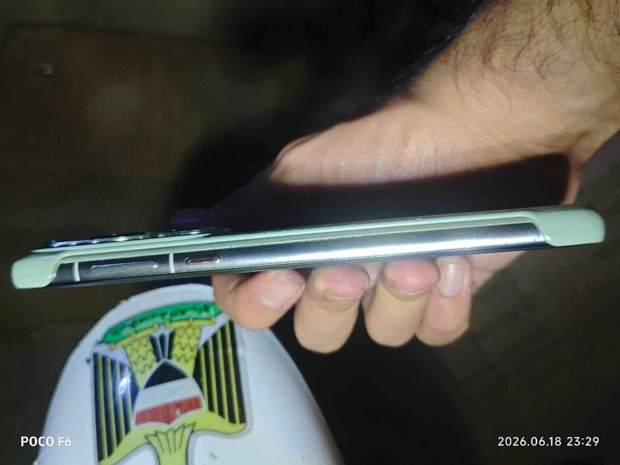 هواوي Pura 70 ultra  للبيع 
مستخدم نظيف كلش 
ذاكرة 512g
ملحقات كارتونة وشاحنة
السعر وباقي التفاصيل خاص بغداد, العراق


**إذا كنت صاحب هذا الإعلان وتريد حذفه لأي سبب، رجاءا أرسل رسالة إلى الدعم الفني**