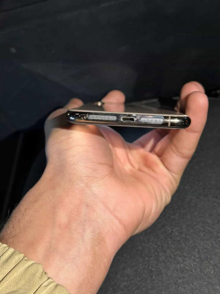 السلام عليكم
اكس اس ماكس ذ٢٥٦ بلادي كله عدا البطاريه تقره ١٠٠مبدله انسه صرف الشحن فيس ايدي شغال الجهاز نضافته كدامك 
للمراوس بشاومي او بوكو فقط


**إذا كنت صاحب هذا الإعلان وتريد حذفه لأي سبب، رجاءا أرسل رسالة إلى الدعم الفني**