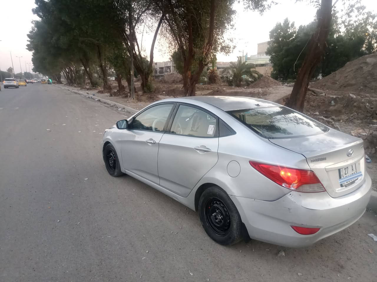 السلام عليكم اكسنت موديل 2013 خليجي مكينه 1600 قطرتين رقم ذي قار رقم الجديد تتحول بكل مكان السياره بيها حادث جاملغات خلفيه بدون حوض وباب خلف السائق صبغ  وبيها مكانات بارد السعر 79 بيها مجال بسيط مكانها بغداد الحريه للاستفسار ***********
