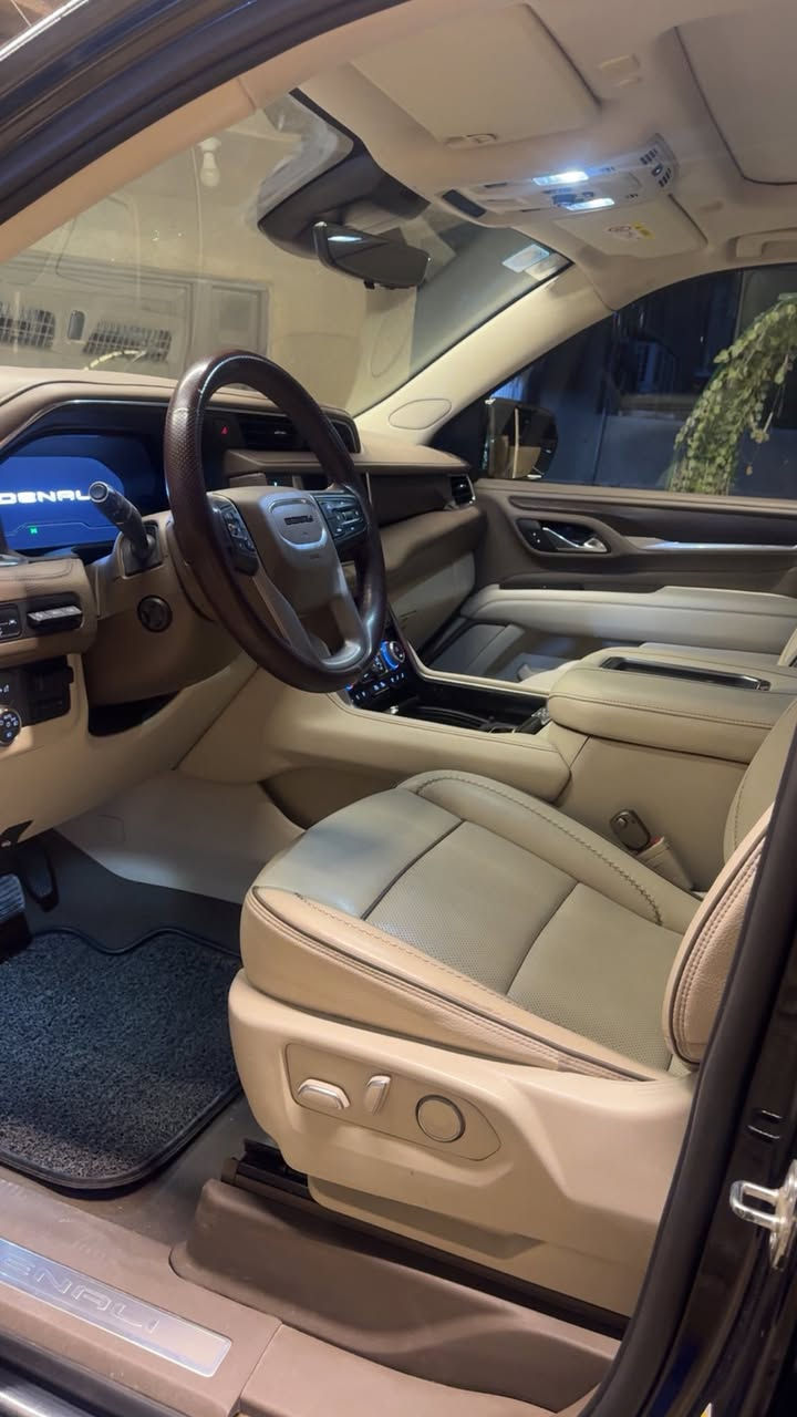 السلام عليكم. دنلي موديل2023 خليجي وكاله المنصور ماشيه 100 الف كفاله عامة من صبغ بارد فتح تبديل شخوط محرك  بلخير ع الياخذهه السعر 53 الف الاتصال بلرقم ***********
