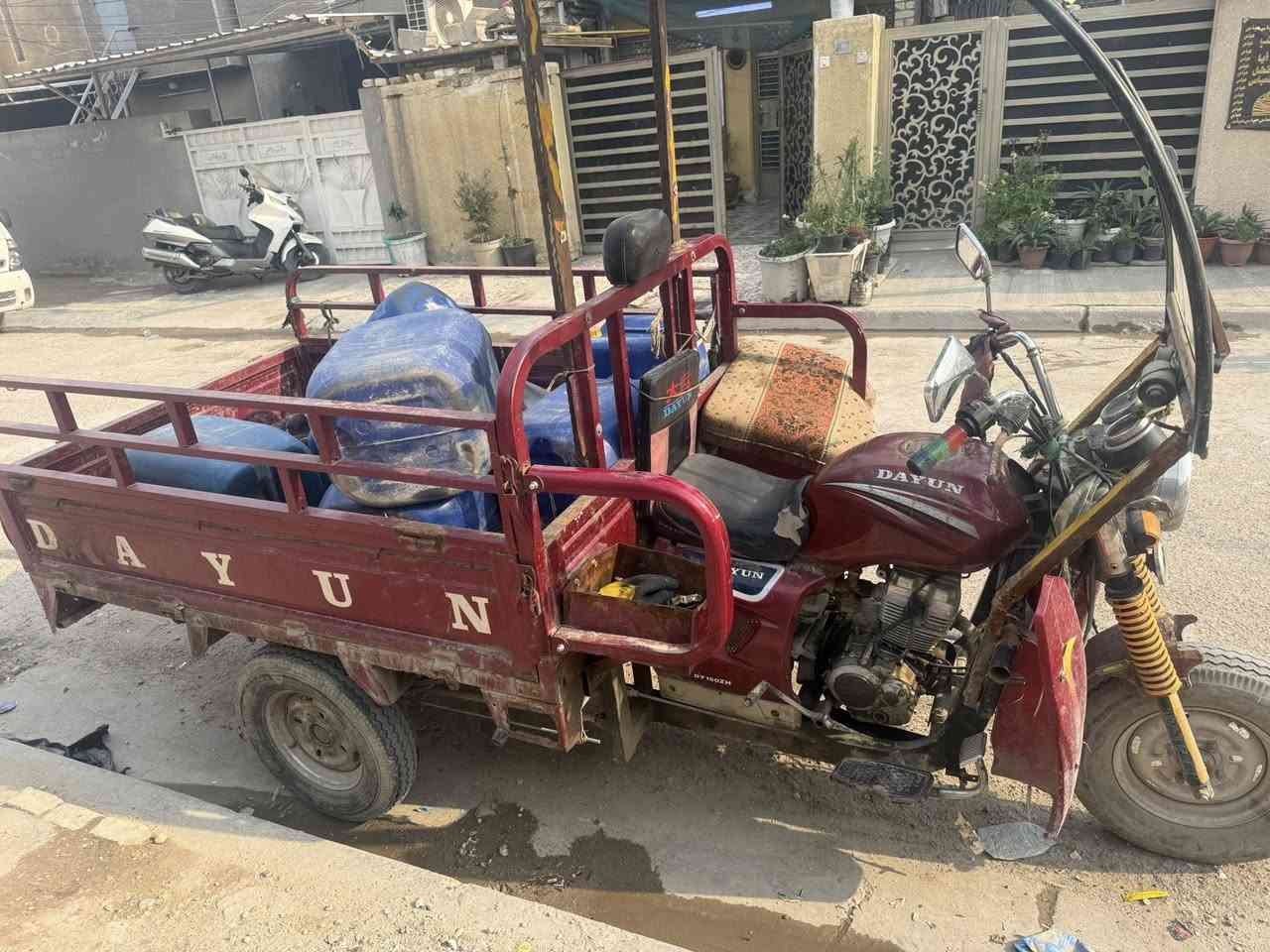 السلام عليكم ستوته دايوان  للبيع موديل 21 اوراق كامله شركه نقص كهرباء مكاني بغداد الدوره ابو دشير رقم الهاتف ***********السعر  واحد وربع 
 1,000,000 وربع أبي مجال
