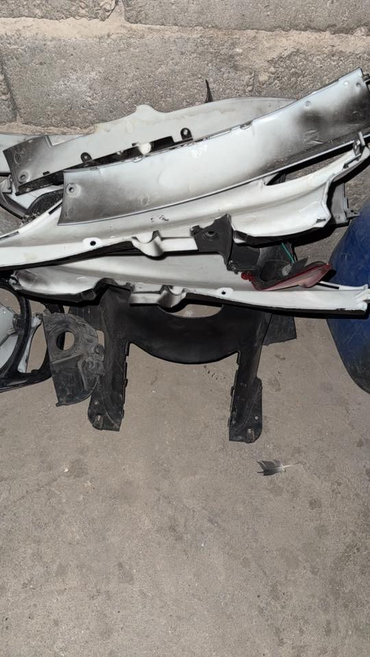 سلام عليكم شباب دراجة فراشة كرستال 140جبت الهة غراض بوشة وبستم وكور جديد ولفات جاي اتعلم علمود اجفتهة وماضبطتهة وبس اول مرة شتغلت وبعد ماشتغلت غراض كلهة جدد وكفراتهة موجودة رايد ابيعهة 150قفل الي يريدهة مكاني البياع تقاطع درويش رقمي
***********
