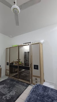 غرفه نوم • جديده • استعمال قليل
