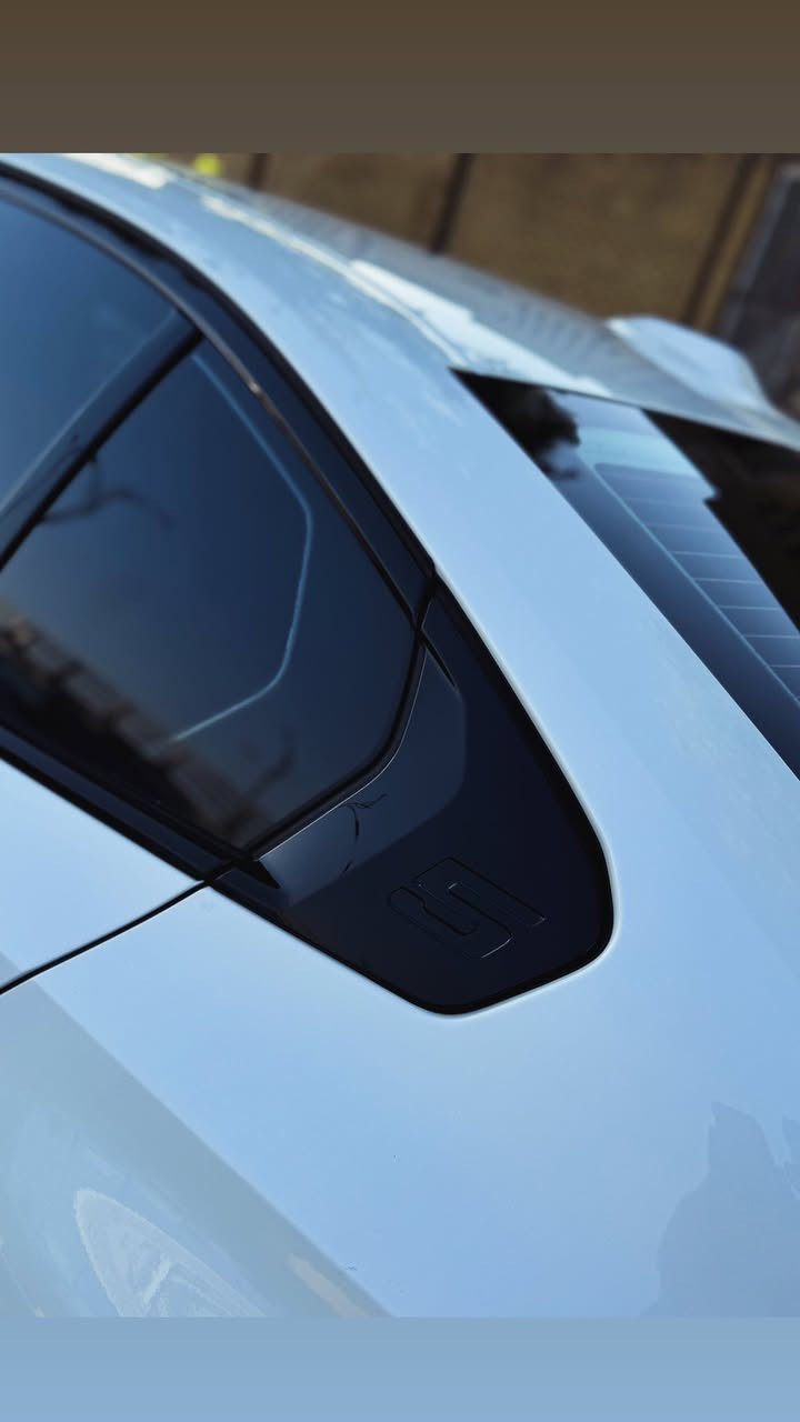 للبيع او المراوس BMW 530 M 2024 
امريكي كلين تايتيل رقم مميز كت M عليها
فول اعلئ فئه سنويه تضليل بنسبه 80% 
عداد المشي 36mi مكان السياره بغداد 

فول 1/1 
داتا شو  عدد كامرات 5 بصمه سلايد جلد 
كراسي كهرباء جنطه كهرباء شباك لد تدفئه
كشنات وستيرن الى اخر معروفه .... 🍂
-------------------------------------
الشراي يتصل او واتساب : ***********
 {{ 📍ملاحضه اقره التفاصيل قبل للتتصل }}
سياره كلين من الحادث والبارد والصبغ والفتح 
فقط جايه من الخارج بيها بيبنان ثنين وجاملغ 
كلين اثر شخوط يعني لامعجون ولاحادث ولافتح رقم الشاصي مرفق مع الصور مكان سياره بغداد
