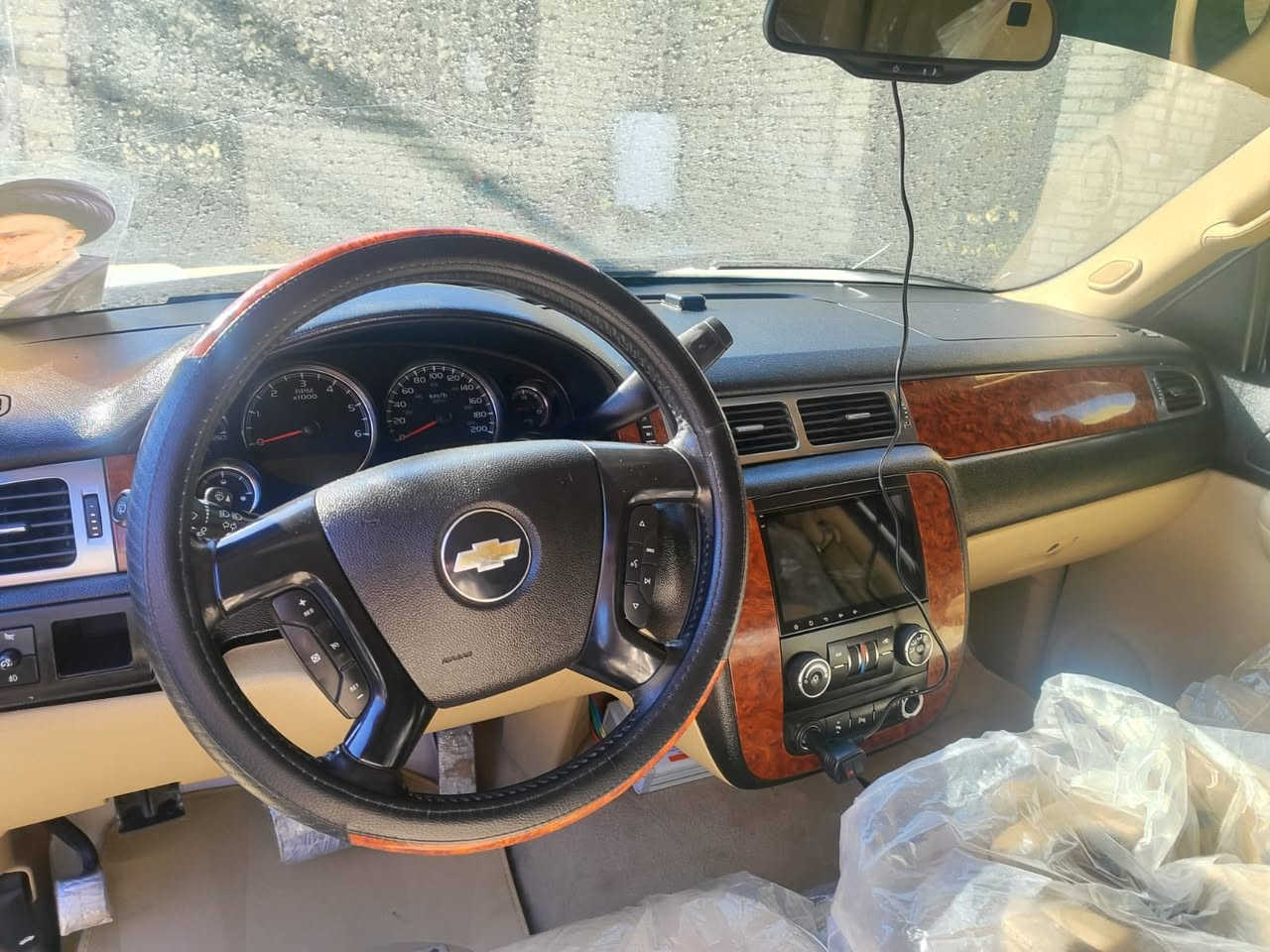 السلام عليكم تاهو ادوات خليجي LT مكفولةمن الكص والعشاير  مكينا كير مكفولات تبريد تدفىةتحكم سترين شاشه ويل كروم  سيارة تخبل  الف متصرف عليهه تشغيل عن بعد منضومت زنون
السياره بيه قطعتين صبغ بدون فتحه شاصي السياره جديده تخم تاير جديد السعر 87 بيه مجال ***********
