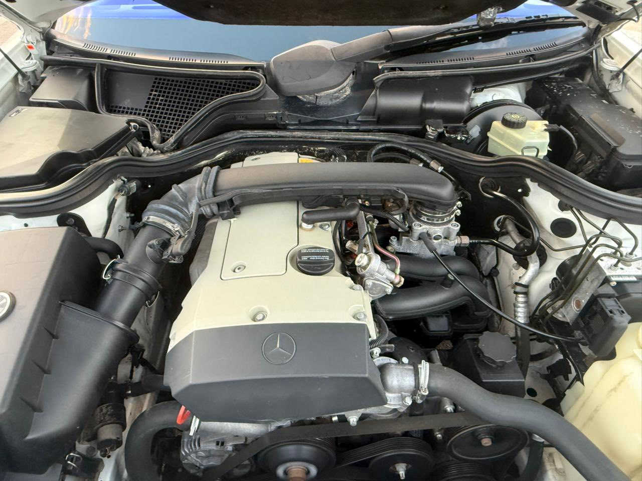 السلام عليكم
مارسدس موديل 2000 اصل
كفاله عامه من كلشي 
ادووووووات بحاله الوكاله شرط
جاهزه للاخير بدون لوحات 
بيع فقط 
للاستفسار ***********
