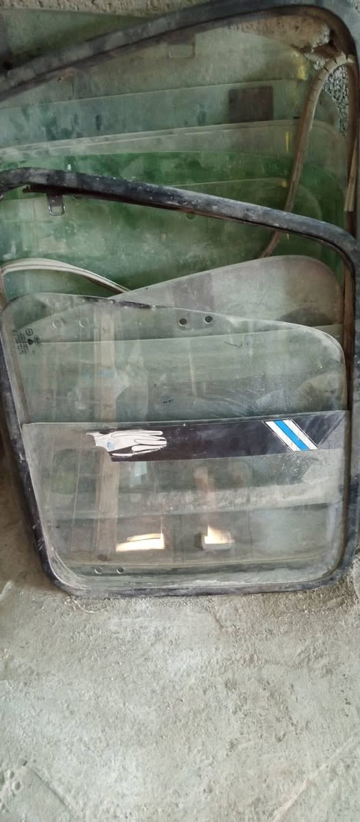 السلام عليكم 
محلات ابو زهراء لتفصيخ الكيات كلشي موجود حتي شواصي بيبان سلايت واماميه مكائن جام كهربائيه وميكانيك كيرات وشفتات جام للكيات عنوان بغداد تقاطع الدرويش المعالف اوقات الدوام من  8 صباحا لغايه 5  عصرا   للاستفسار الاتصال 
***********
 ابو زهراء 
***********
ابو فراس
