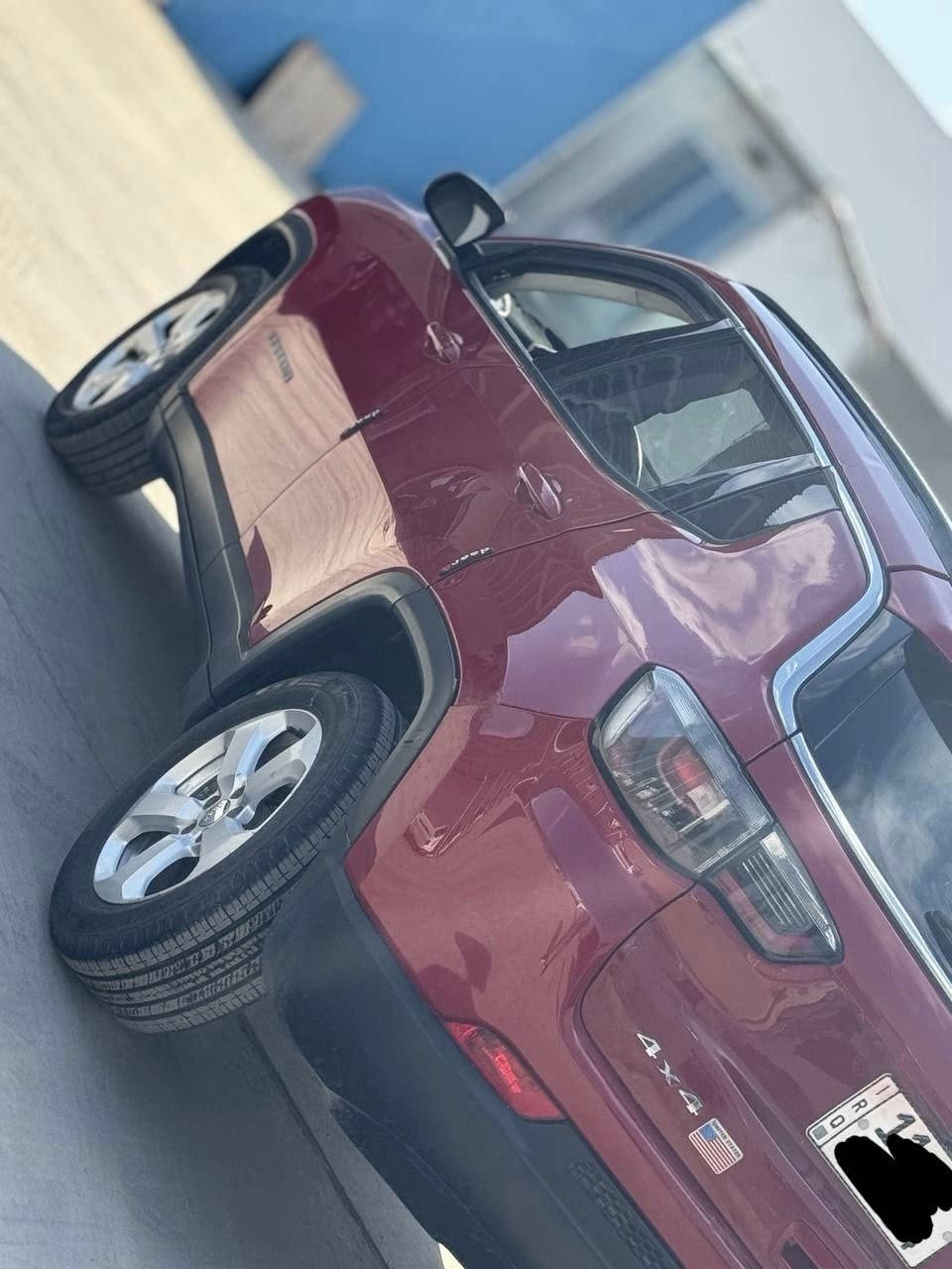 للبيع جيب كومباس 2018 

وارد امريكي من امريكا بدون ايرباك 
حادثه قبغ جنطة وجاملغ خلفي

ب العراق صار بيه جاملغ وبنيد

السيارة فول مواصفات عدى الفتحة 

بصمة
تشغيل عن بعد
حساس خلفي
حساس امامي
فور ويل 
كامرة 
شفتات ستيرن 
مكينة 4 سلندر 
شاشة جبيرة 
كشن كهرباء 
داخل جلد 

الخ من مواصفات معروفة 

السعر 108$
بي مجال قليل 
عنواني بغداد البياع 
***********
