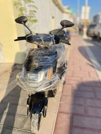 دراجه كهربائية للبيع شركه HVS 318  عدد البطاريات 6 كهربائياته كله شغال...