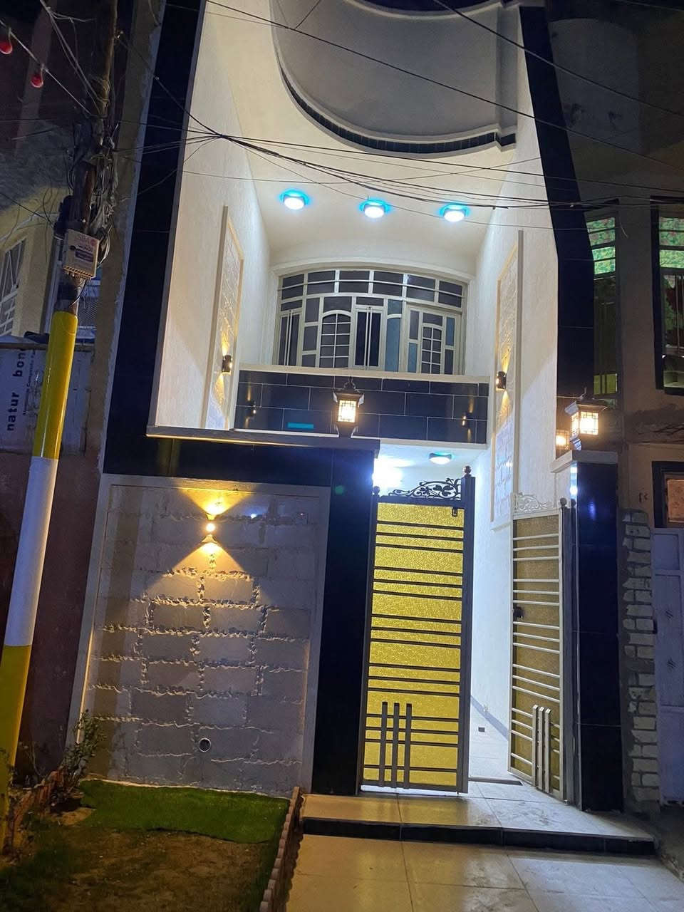 بيت طابو صرف المساحه ٧٥ متر قاطين تشطيب جديد بغداد ام الكبر البيت فارغ الشراي يستلم مباشر المراسله على هذا الرقم ***********
