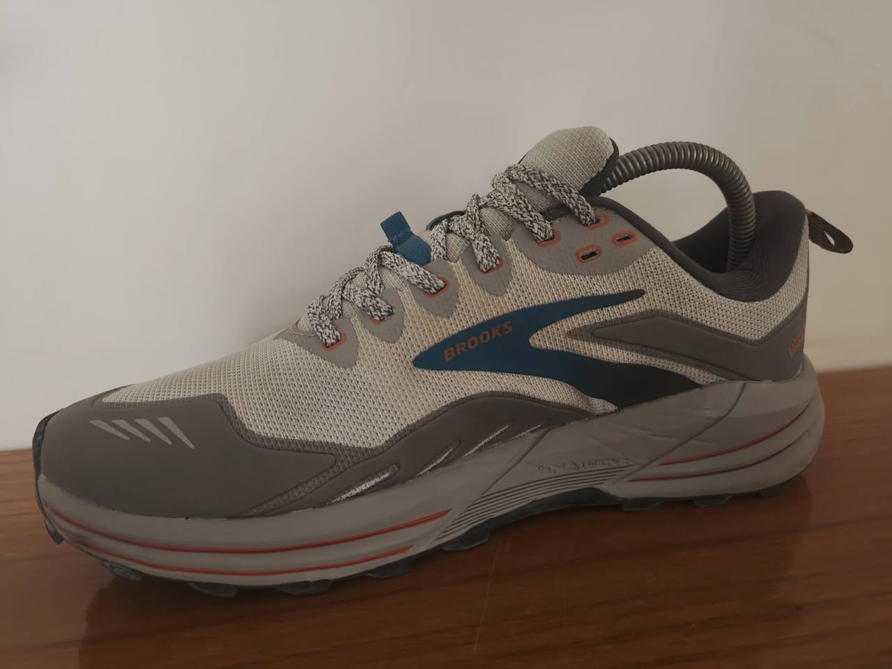 بروكس اصلي باله نظافه 💯 
قياس 42 
متوفر توصيل


**إذا كنت صاحب هذا الإعلان وتريد حذفه لأي سبب، رجاءا أرسل رسالة إلى الدعم الفني**