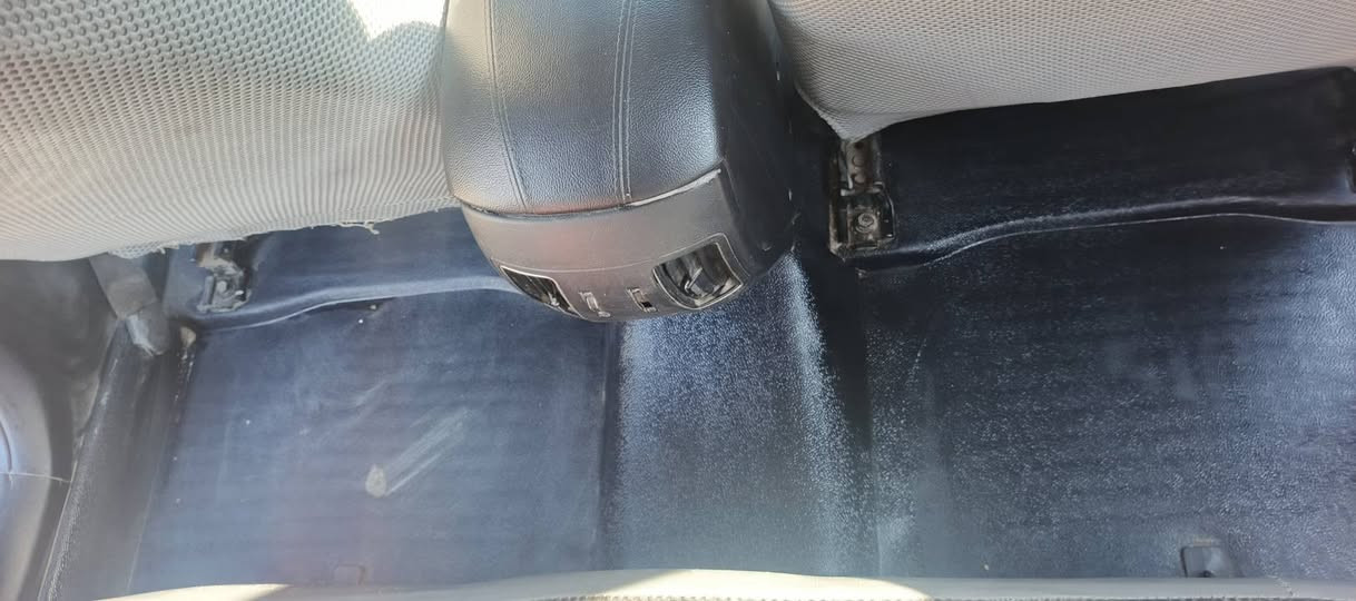 سلام عليكم سوناتا 2011مكينه 2000تخم تاير مكينه حداديه كير جدد خط وبحث مصفرات السعر 85 ما متواجد عل فيس اتصال على الرقم *********** العنوان الحمزه الغربي سنويه نكليزي باقيه على استلام الوحات فقط
