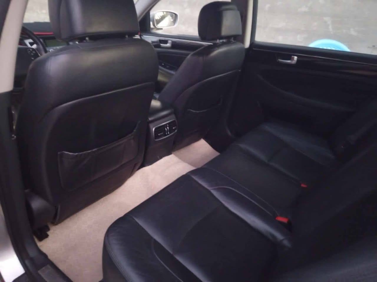 للبيع – Hyundai Genesis 2013
🚘 رقم السيارة: بغداد
📞 رقم : ***********

🔹 المحرك: 6 سلندر 3800cc GDI
🔹 محرك وكير خير من الله – فول مواصفات

المواصفات:
✔ تحكم بالستيرن
✔ مرايا كهرباء
✔ بصمة تشغيل
✔ فتحة سقف
✔️ تبريد
✔️ تدفئة + تدفة كشنات 

الضرر جاملغ الامامي جهة السائق
