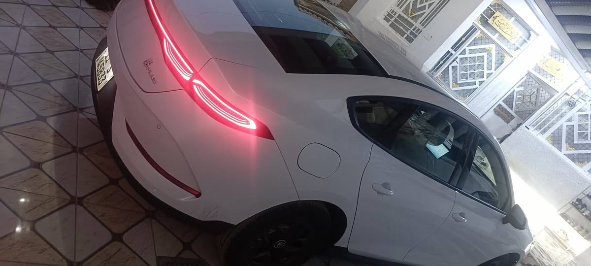 سلام عليكم 
بي واي دي جن بلاص موديل 25 
ماشيه 2000
رقم بغداد 
مكفوله كفاله عامه 
السعر 18000
الستفسار ***********
