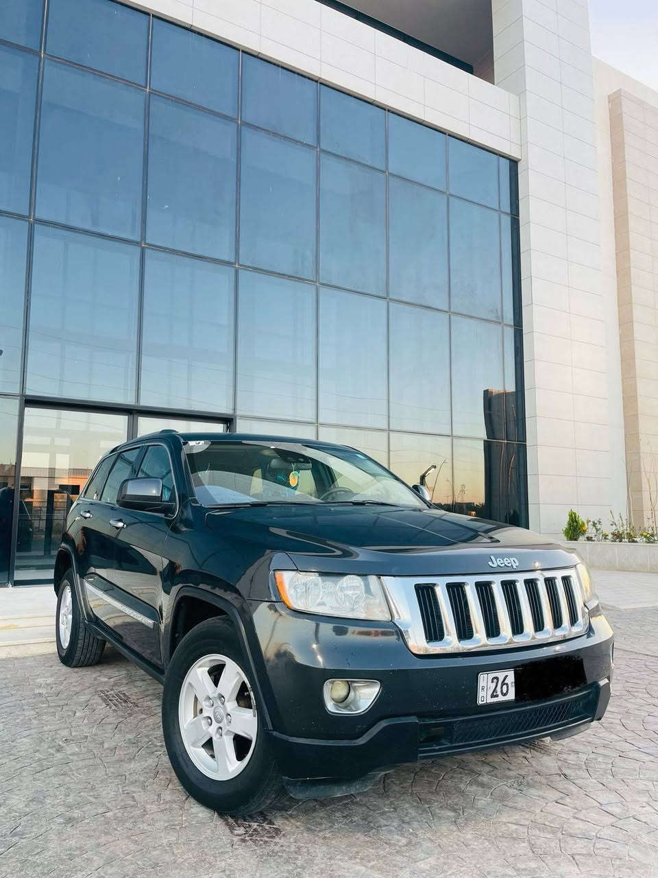 السلام عليكم…اعتذر عن الاقساط والوعدة..
للبيع بسعر مناسب جداً 137…
جيب لاريدو 2011 امريكي لون رمادي رقم صلاح الدين دولي بأسمي سنوية وهزة جديدة لغاية 2030…سيارة جديدة بمعنى الكلمة جاهزة مجهزة بدون كل نقص..
محرك 6 سلندر مامفتوح 
كير شرط مامفتوح 
صدر جديد طخم تاير جديد تراي زيرو 
سيارة داخلة كلين وهنا بالعراق صاير بيها قطعةونص بدون قطرة داخل والباقي كفاله.
فول مواصفات عدا السلايت معروفة مواصفاتها مايحتاج اذكرها…
السعر 137 وبيها مجال
مكاني صلاح الدين تكريت 
للاستفسار ***********
***********
