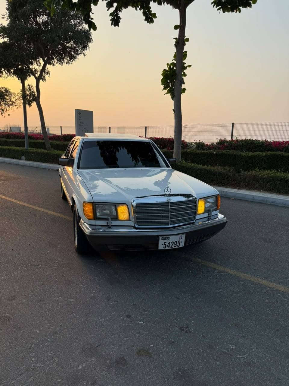 مرسيدس موديل 1991 
300S ورد امريكا مطلوب 20,000 درهم
حاليا موقع السياره في الشارقه في الامارات يعني يطلع سعر السياره بالدولار 5400 دولار
 تواصل 00971581795505


**إذا كنت صاحب هذا الإعلان وتريد حذفه لأي سبب، رجاءا أرسل رسالة إلى الدعم الفني**