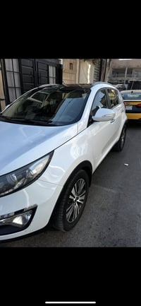 كيا سبورتج 2016  مكفوله لسياره على ايدي من سنتها  وارد خليجي محرك 2000...