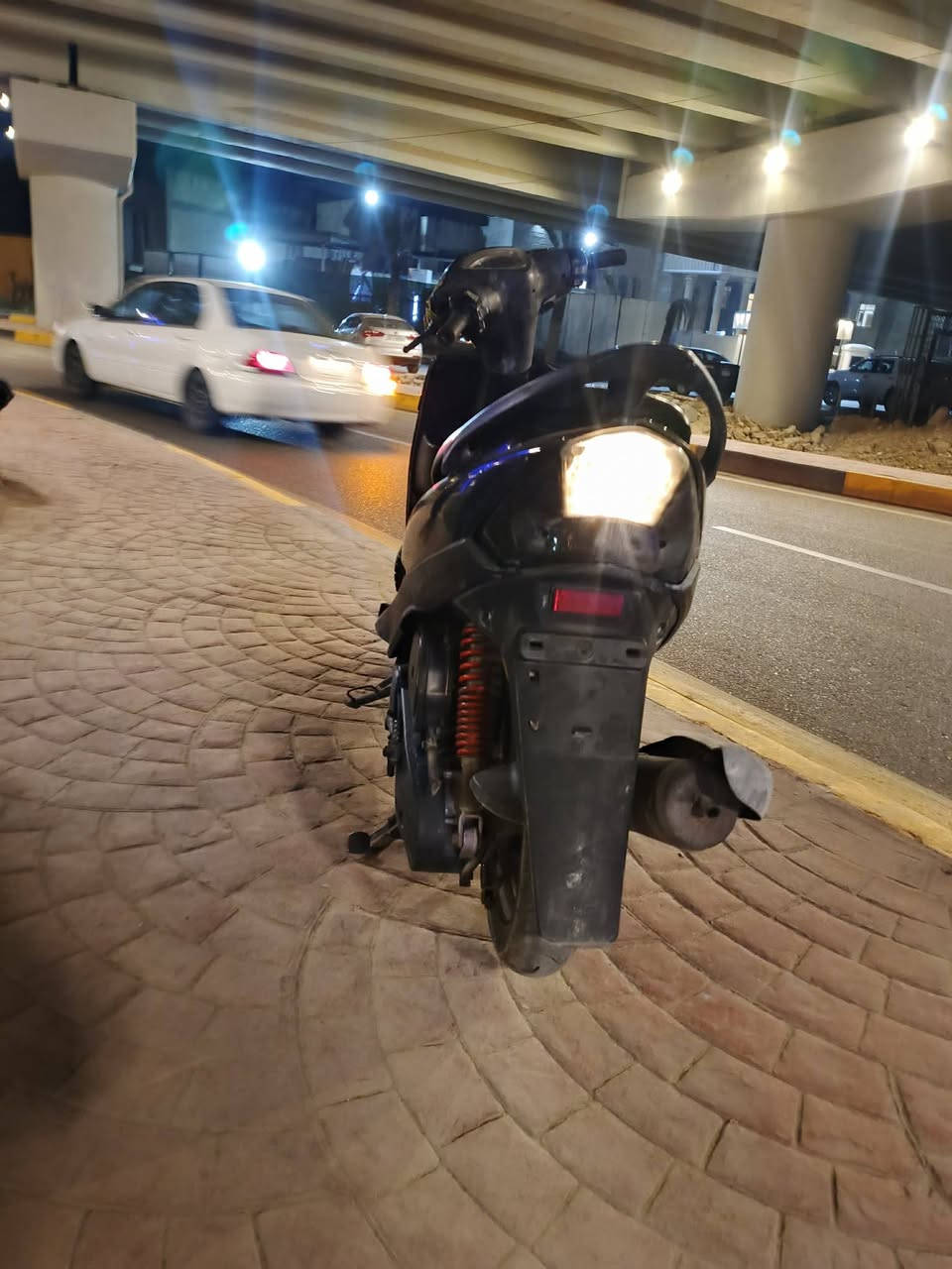 سلام عليكم ماكس عدله مال رمبه برغي ممفتوح بيها شلعه ومعدل بلاديه دراجه مال حاويه 650 وبيها مجال***********
