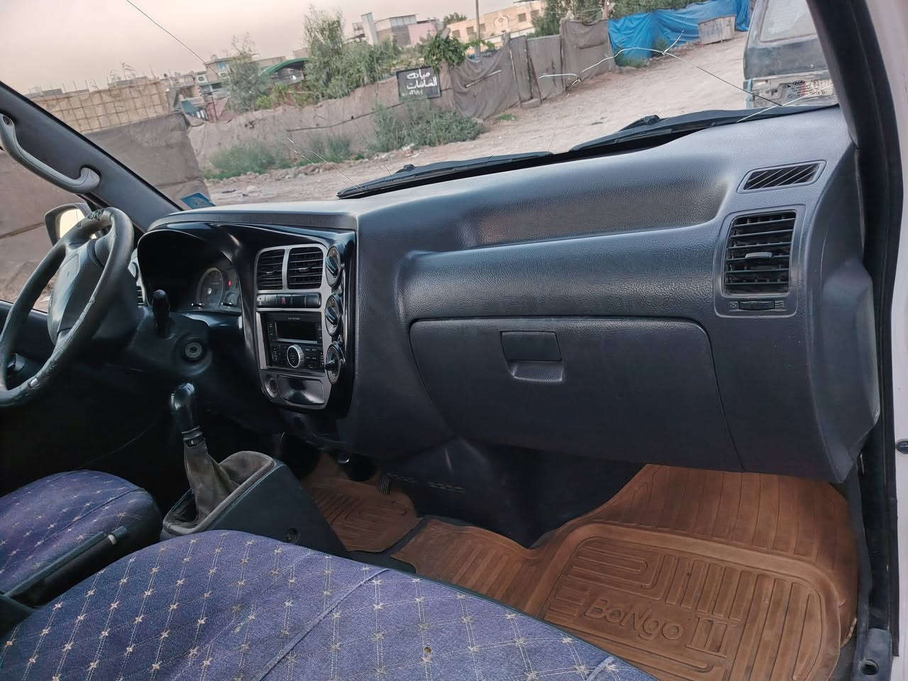 السلام عليكم مكلف بالنشر كيا حمل موديل ٢٠١٢ الرقم مشروع وطني صلاح الدين باسمي نظيفه كلش الكير والمحرك  كفاله صدر شواصي تايرات كفاله مكان السياره بغداد الدوره للاستفسار صاحب السياره ***********
