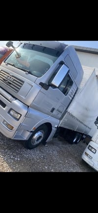 البصرة القبله • موديل 2002 • ثلاجة