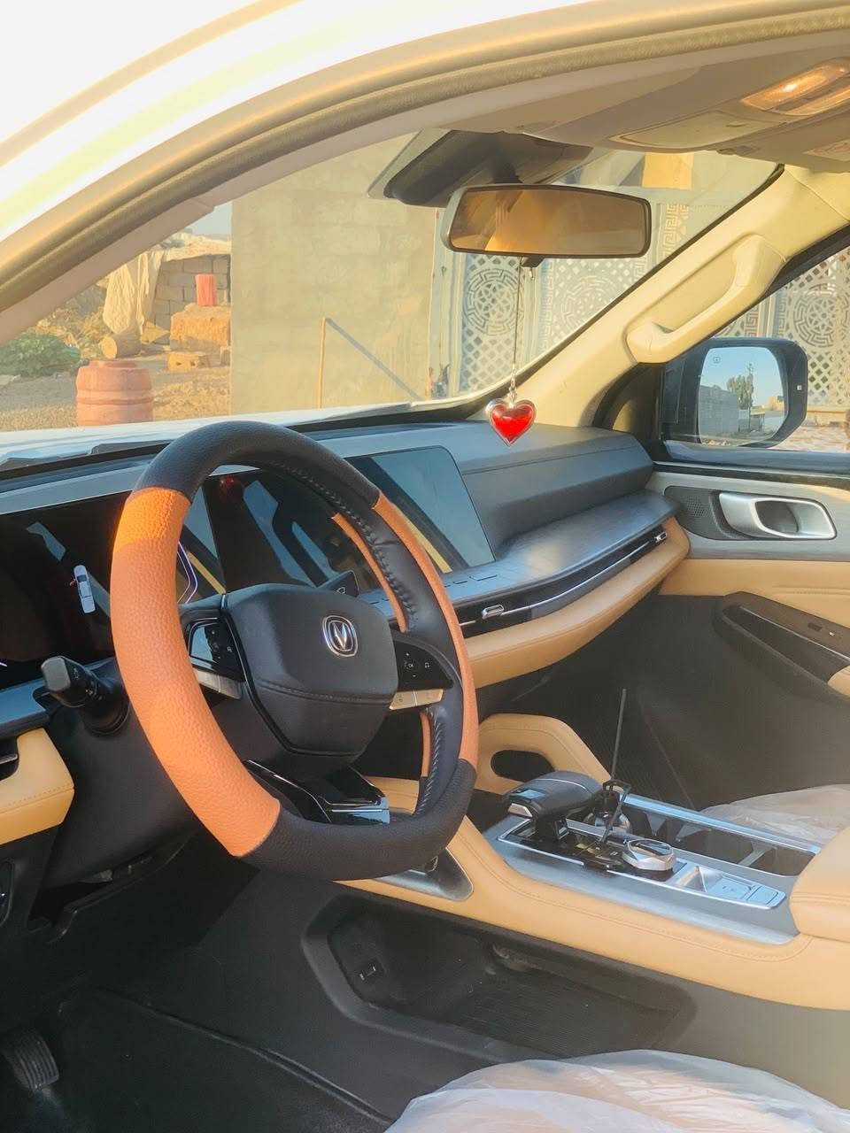 السلام عليكم شانجان هانتر بلس 2025 للبيع 🚘
🔥 Changan Hunter Plus 2025 🔥

🚘 مرقم اربيل 🚘 

📃 اليكم التفاصيل الآتية 👇🏻👇🏻

🚘 خليجي 

🚘 زيرو 

🚘 موديل 2025

⚙ حجم المحرك 2.0L Turbo

⚙ مرتبط بناقل حركة أوتو 8 نمر

⚙ يبلغ عزم الدوران 390 نيوتن / متر 

🐎 بقوة 233 حصان 🐎🐎

🔑 مفتاح التشغيل بصمة 

🚗 دفع رباعي 4WD 

📍حساسات خلفية 

💡لايت زينون + LED 

💡 كشافات

🔦 بك لايت LED 

🛞 حجم الاطار 265/60R18

🛞 ويل كب 18

🛞 4 دسك

🛞 حساسات ضغط الاطارات 

✨ اشارة في المرايا الجانبية 

✨ المرايا قابلة للطي كهرباء 

🎈عدد AIR BAG 4

🚗 هاند بريك كهرباء 

🚗 ا ABS 

🖥 دشبول شاشة ديجيتال 

🖥 شاشة Apple Car play 

📷 كاميرا دوارة 

⭕ مقود جلد حياكة  

🛣 مثبت السرعة Cruise 

🎶 المودات والاوامر الصوتية 

🎶 ا Bluetooth / T YPCE 

⚡مخرج منفذ الطاقة 

🔍فحص نظام السيارة 

💺تتسع المقصورة ل 5 ركاب

💺المقاعد جلد

💺حركة المقاعد الأمامية كهرباء 

💺تجاوي متحركة 

❄  قطعتين تبريد

🚘 أوضاع القيادة Drive Mode 

⛷ نظام مانع الانزلاق 

🚘 تطعيم الدواخل ألمنيوم 

📐 أبعاد ومقاسات السيارة📐

📏 الطول   533  cm     

📏 العرض  193  cm

📏 الارتفاع  184  cm

تنبيه السيارة سستم كامل ومرفوعه من الامام السعر 210 بيه مجال بصيط حك الجيه الرقم ***********
