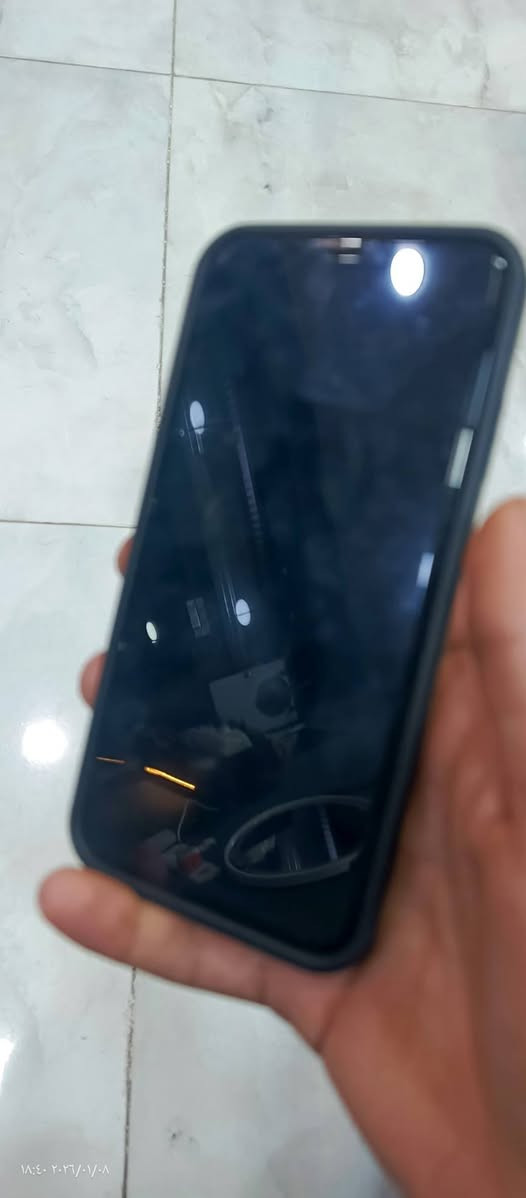 اكس ماكس عيب موبايل بطارية ضعيف وخلف موبايل مكسور شبكه ما يشتغل بيها لل بيع 175الف لل استفسار رقم الهاتف ***********
