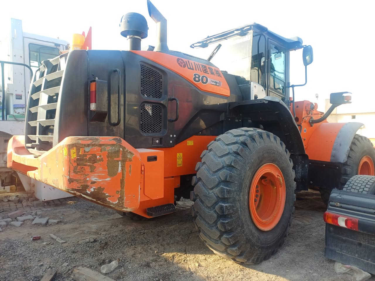 طابت اوقاتكم..
شركة أمواج ضفاف الرافدين 
لتجارة المعدات الثقيلة 
 شفل كاوسكي 80Z7
 رقم وسنويه
📌العنوان محافظه البصرة 
{ الزبير طريق سفوان } 
للاستفساراكثر اتصل على الأرقام التالية
• Mob :-  ‎*********** 
• Mob :-  *********** 
• WhatsApp :- ***********
