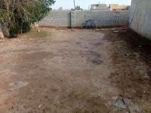 دار للبيع مساحه 660متر النهروان خلف البانزين خانه مال الالفين خط ثالث للأستفسار ***********
