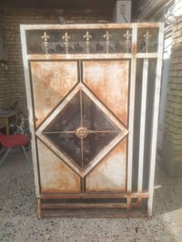 باب رئيسي للبيع مترتين و20 السعر ب80 انتصال 07740790884