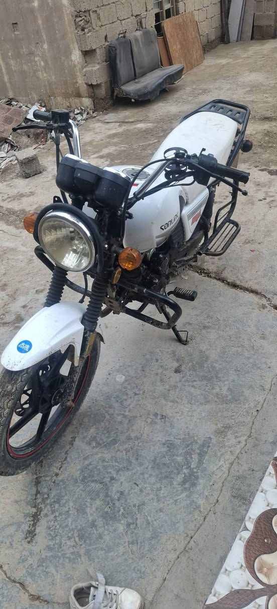 دراجه دايوان سونك للبيع اوراق سكنر   موديل 22 مكان الخالص السع 550  ق ***********
