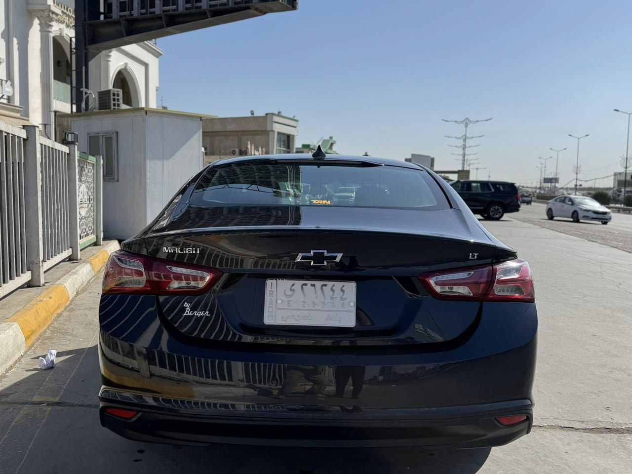 السلام عليكم
للبيع ماليبو LT2       2022
السيارة ماشية 32 ميل

المحرك 1500 توربو
رقم بغداد بأسمي السيارة 

المواصفات 

بانوراما 
بك لايت led
ويل كب 18 كروم
تشغيل عن بعد
بصمة ابواب 
فول سستم ايرباك
تدفئة كشنات
الغرفة عمل بالامارات
كاميرا دوارة
كار بلي
سايد بريك كهرباء
كشنات كهرباء
  مثبت سرعة
صندوك بصمة

الحادث موضح بالصور  .

السعر 15،000$ يعني 150 ورقة
وبيها مجال للطيبين 

السيارة موجودة ب بغداد
للاستسفار واتساب
***********
او اتصال 
***********
