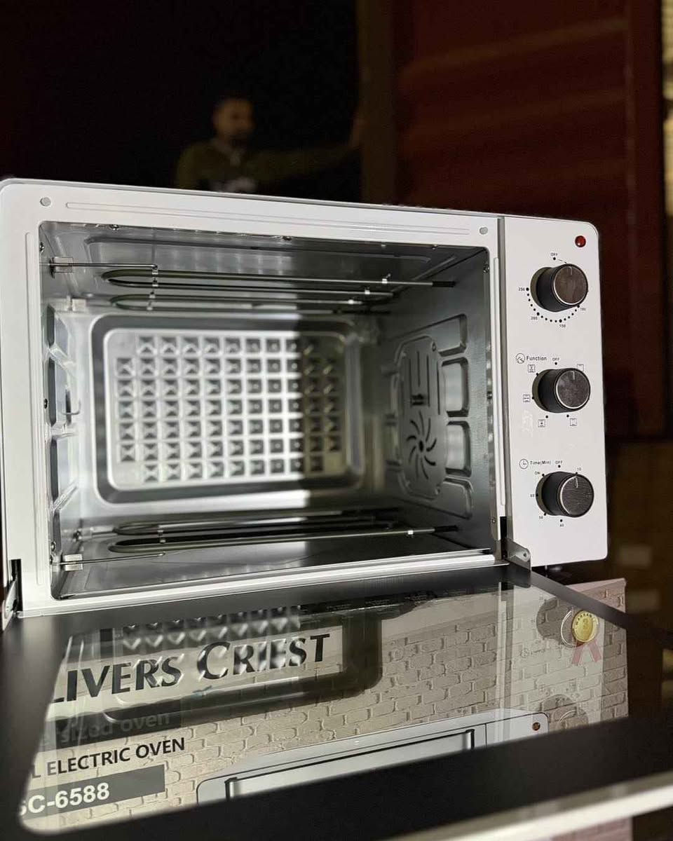 فرن سلفر كرست (Silver Crest)

فرن كهربائي عالي الأداء بقدرة 3000 واط وسعة 60 لتر، مزوّد بـ 8 عناصر تسخين علوية وسفلية لضمان توزيع متوازن للحرارة ونتائج طهي مثالية.

المواصفات:

القدرة: 3000 واط

السعة: 60 لتر

عناصر التسخين: 8 هيترات

الأبعاد: العرض 55 سم × الارتفاع 35 سم

الألوان المتاحة: أسود / أبيض

الملحقات:

صينية مستطيلة واسعة للخبز والمعجنات

صينية دائرية (تبسي) للطبخات المتنوعة

شواية دجاج دوارة لتحمير متساوٍ

شبك معدني مقاوم للحرارة

صينية سفلية لتجميع الترسبات وسهولة التنظيف

ماسكة عازلة للحرارة للاستخدام الآمن

يوجد خدمة توصيل لجميع المحافظات بغداد, العراق


**إذا كنت صاحب هذا الإعلان وتريد حذفه لأي سبب، رجاءا أرسل رسالة إلى الدعم الفني**