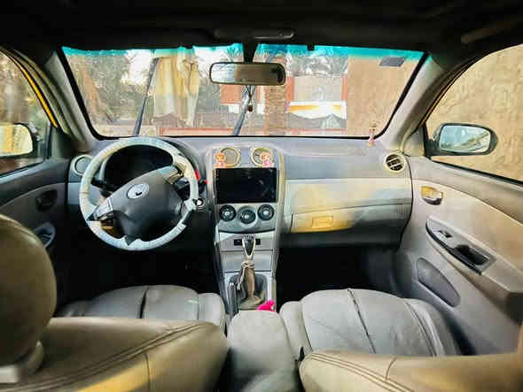 بي واي دي للبيع الموديل 13 السعر 38 سياره نظيفه البكان حله ورديه ***********
