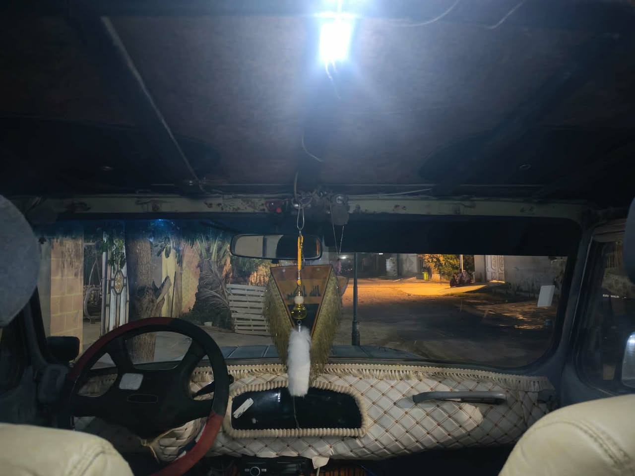 سلام عليكم سياره جيب واز للبيع سعر سته ملاين بي مجال للطيبن استفار أكثر اتصال على رقم ***********7

