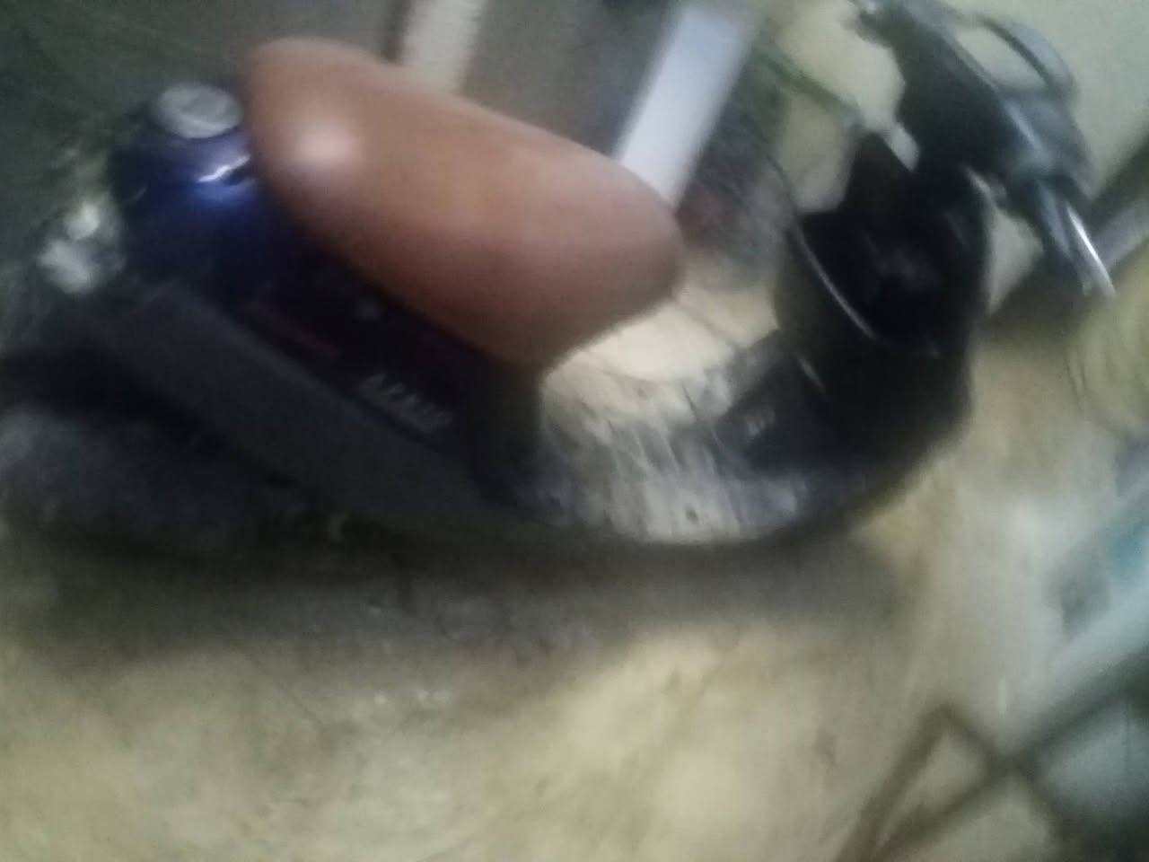 السلام عليكم للبيع دراجةيوماها بطةسرعة٦٠ عوزهاباتري فقط وملاحظات شغالةمابيهاشي ابيعها طافية للعلم حتى بانزين مفولة نكلب بيهابطين وظجت منهاالسعر١٢٥ العنوان بغداد الشعب قروب سيطرة الشعب القديمة رقم الهاتف ***********وتدللون
