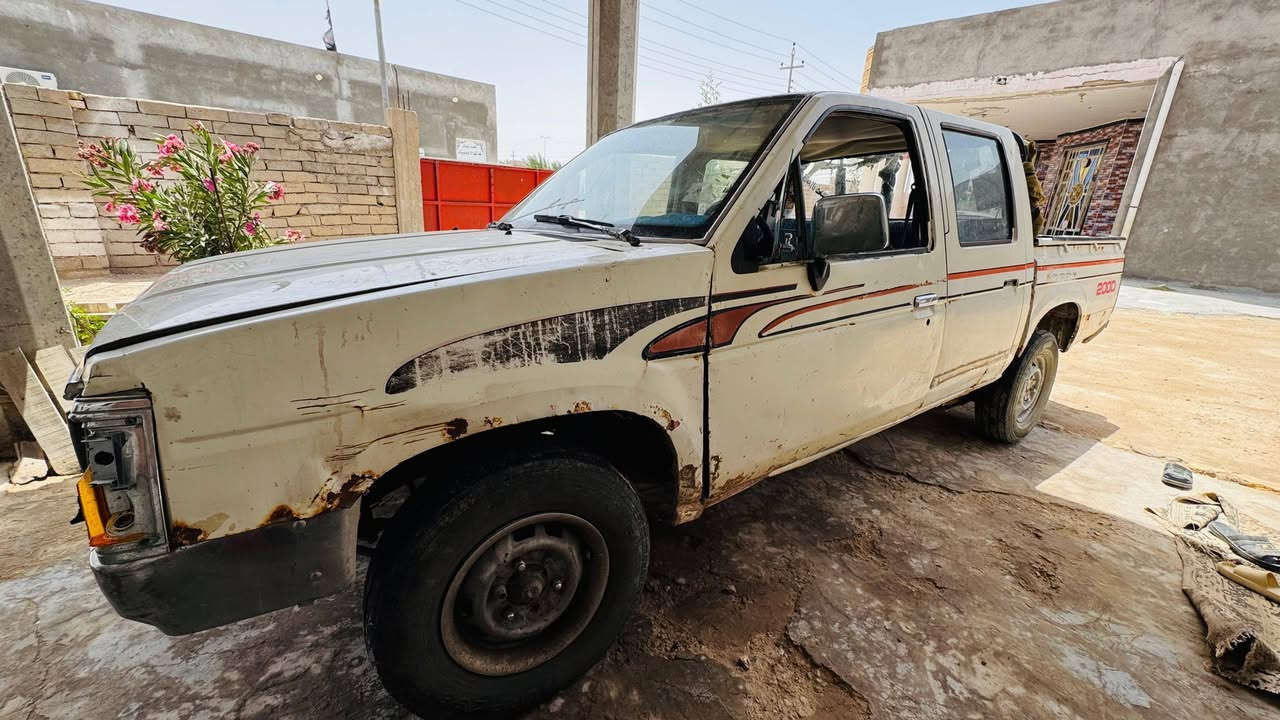 بيك اب نيسان موديل 87  
رقم مثنى تريد وكاله تريد تحويل 
محرك بحاله جيدة كير شويه يحتاج ترتيب 
الكشر شوف لعين
دوخل نضيفه 
اراوس بسيارة انضف وانطي فرق
مكاني بصرة قرنة السعر 23 وبيها مجال قليل 
***********
