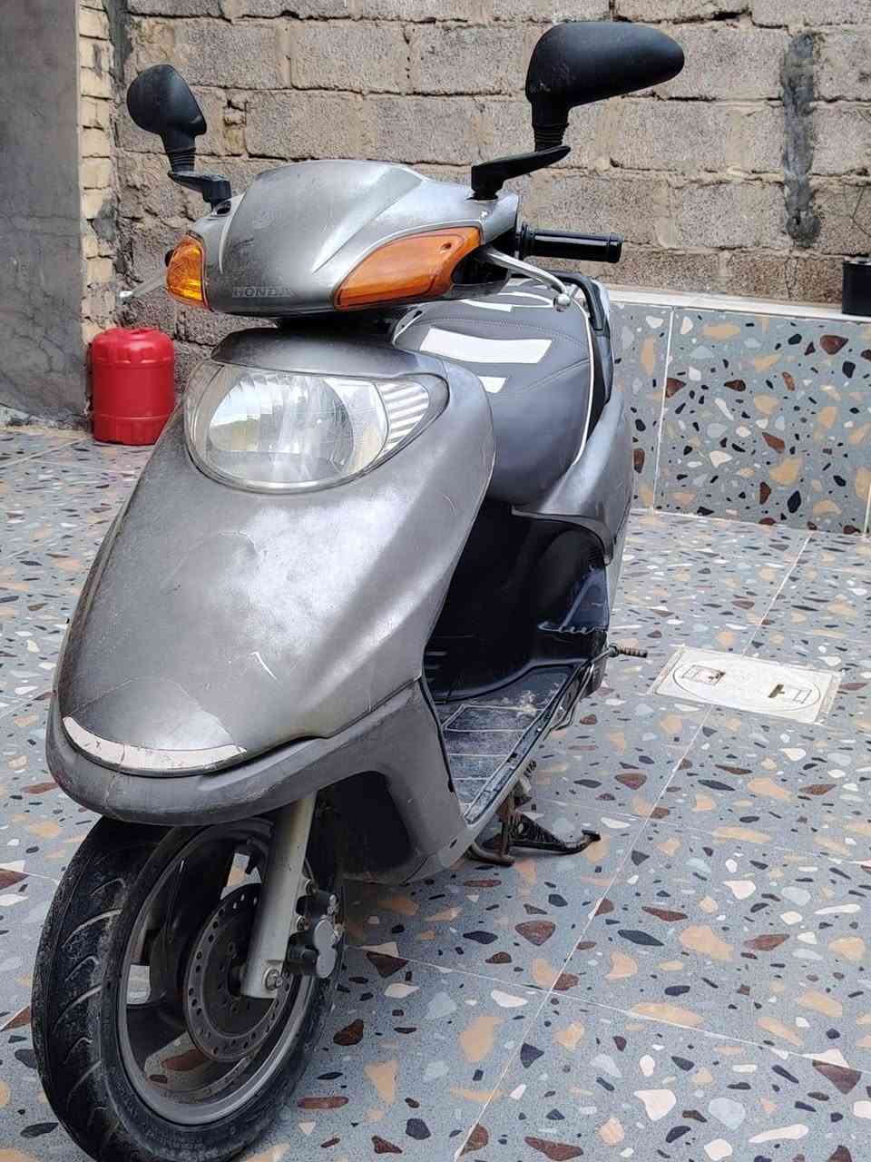 سلام عليكم 
دراجه سبيسي ياباني للبيع دراجه خير من الله كفرات اصليه كابريتر اصليه كهربائيات كله شغاله تأيرات جدد مكينه ناعمه خير من الله دراجه شلعه ومعدل فولل مكان دراجه واسط قضاء الحي 
للاستفسار/***********
ملاحظه.. مكلف بلنشر خاص مغلق
سعر دراجه 600 وبيه مجال للشراي
