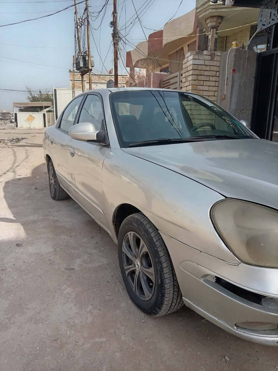 السلام عليكم دايو نوبيرا ٢٠٠١ كير اوتوماتيك رقم انكليزي بابل سعر ٣٣ وبيها مجال حك الجيه السيارة بأسمي ***********
***********
