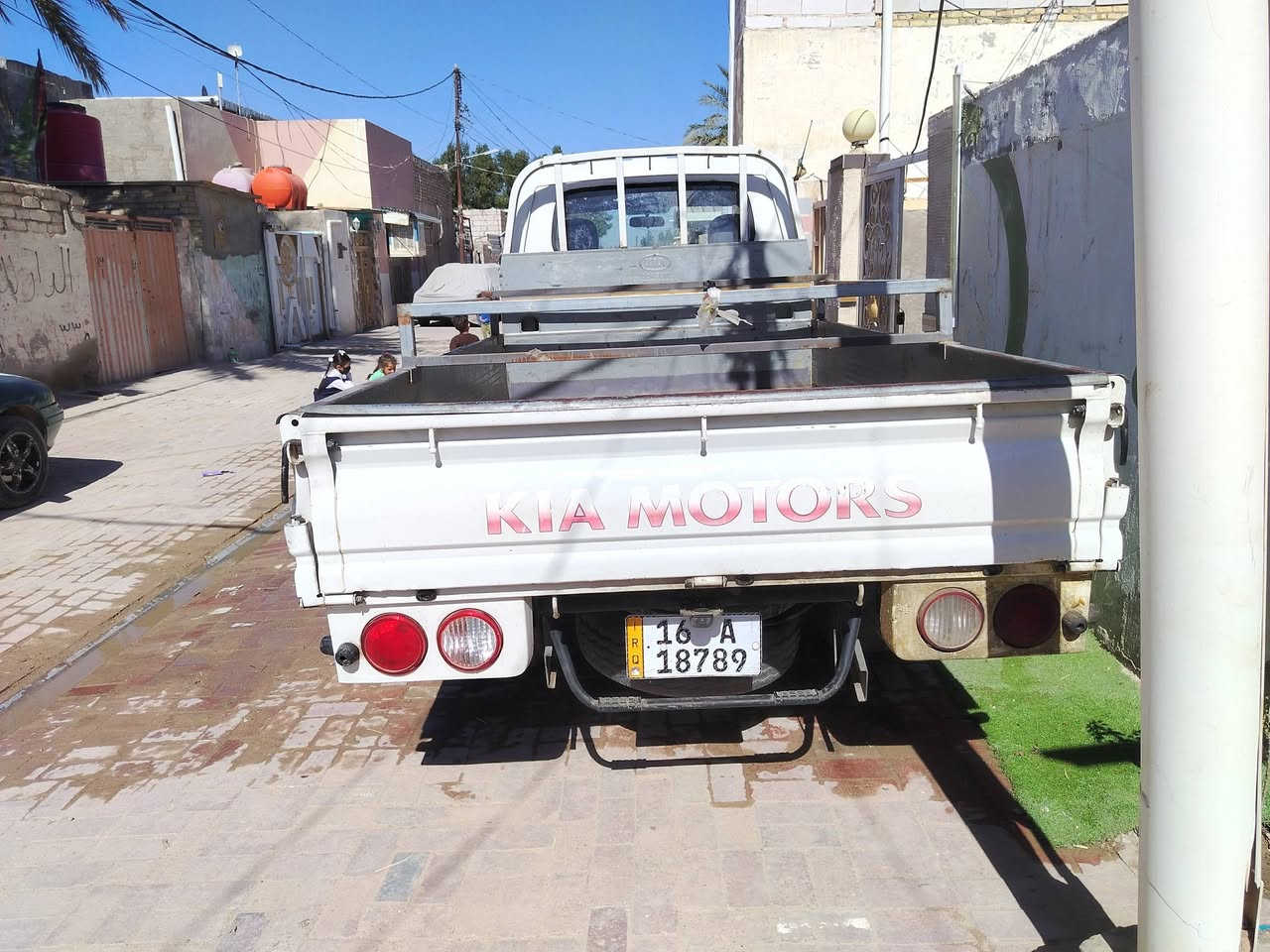 كيه حمل للبيع سياره انضيفه موديل ١٤استوني امداورهه كامله مكمله رقم قادسيه سعر شده وخمسه وبيهه مجال للشراي بيهه اثر بل بيبان دحجه مال باب حوش ١٠٥ (***********) واساب اتصال وبلخدمه
