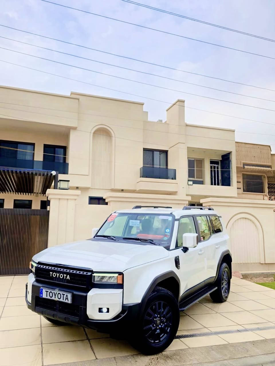 ‏‎السلام عليكم
بيع او مراوس 

تويوتا برادو  2024 ساز اصلي زيرو تكمه وسنويه اصل  ماشيه 10  الف  بعده بل ضمان مال شركه ساز. خليجي  مكفوله من صبغ بيه مكانين بارد فقط

‏‎المواصفات
‎بصمه
‎8 ايرباك‎
سايد بريك دكمه 
فور ويل
كامره
نظام نزول منحدرات
نظام توقف ذاتي
ماشيه 10 الف 
‏‎شاشة 
‏‎تحكم ستيرن 
رادار امامي وخلفي 
محرك توربو
مثبت سرعه 
‏‎انارة ترحيب 
زراك لايت 
‏‎دوسات ليزرية كتابة LAND CRUISER
‏‎ثلاجة
‏‎حساس امامي+خلفي
بجم زنون لايت اسود
‏‎مري شفط +قلاب 
‏‎اشارة بالمري
 7 راكب 
شاشه اعطال 
سبعه راكب 
بوصله 
نظام ايكو 
طفايه
هوك خلفي 
وباقي المواصفات المعروفه

سياره حيل جديده اي نقص مابيه كير محرك بلادي وبصماته وكتلوكاته وعدته كله جاهزه وسياره بحاله الوكاله زيرو

سعر 400   ورقه  وبيه مجال 

رقم صاحبه.      ***********

مكانه بغداد الكرخ
