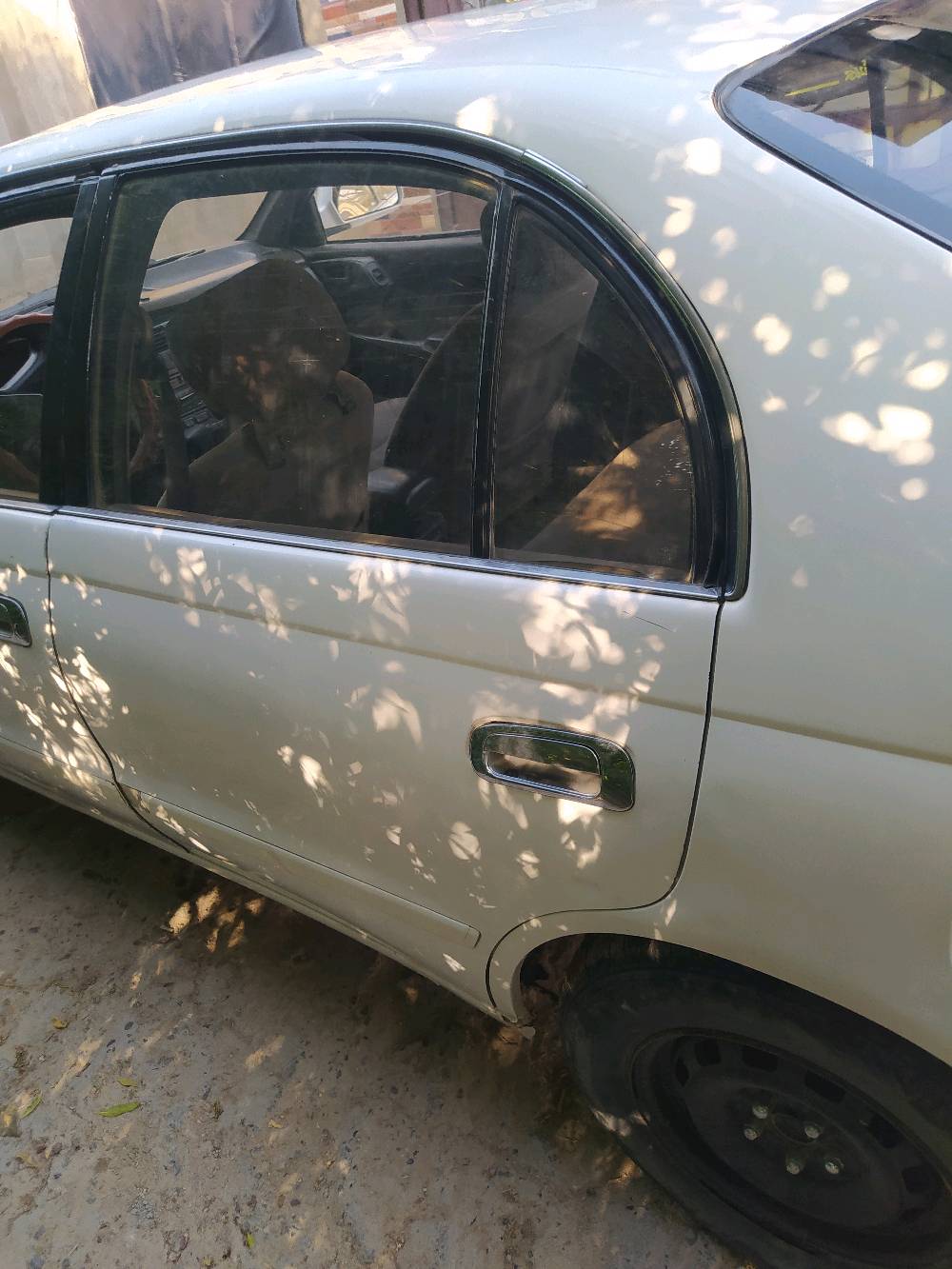 كرونة نفخ 2000المكينة حاوية كير مابي شي حدادية زينة بور باتري وتايرات جدد رقم بغداد سنوية مامنتهية لاكصة ولاضربة عوزهة تصحيح للسنوية رقم بغداد مديل 95 تبريد شغال عنوانه النجف المشخاب عليهة غرامة 200