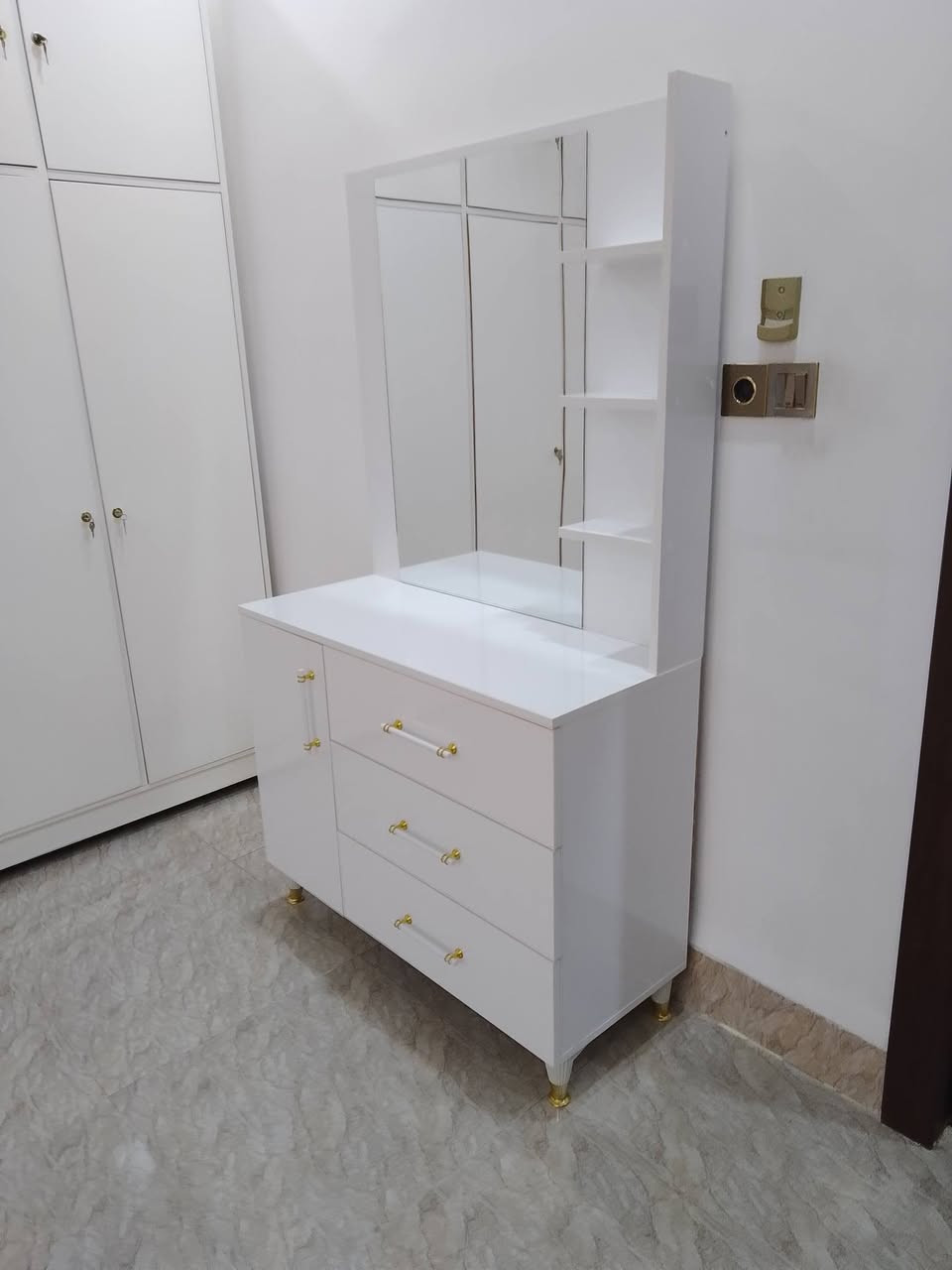 ميز تواليت جديد ٢يوم اشتريناء ١٢٥ و اشويه مجال كركوك رحيماوا


**إذا كنت صاحب هذا الإعلان وتريد حذفه لأي سبب، رجاءا أرسل رسالة إلى الدعم الفني**