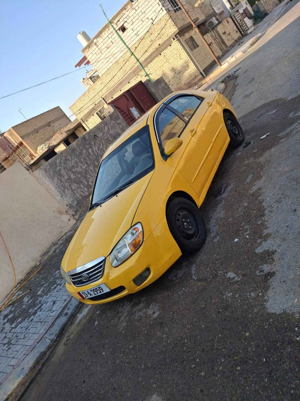 سلام عليكم 
كيا سبكترا 2009 وارد امريكي
سيارة جاهزة كير ومكينه جدد حداديه تخم تاير 
مصفرة هيئه وغرامات تحويل مباشر هزة جديده
سعر 70 مكان سيارة كربلاء للاتصال @ ***********
