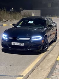 تشارجر SXT • ٢٠٢٣ • فتحة سقف