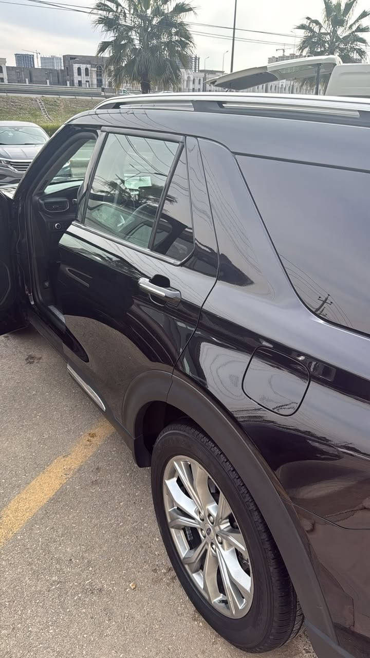 السلام عليكم
فورد 2021 
ماشيه 150 الف 
بدون صبغ 
فقط تعديل بارد بالجاملغ والباب جهة السايق
السعر 21 ونص  الف وبي مجال مكاني بغداد كرادة ***********
