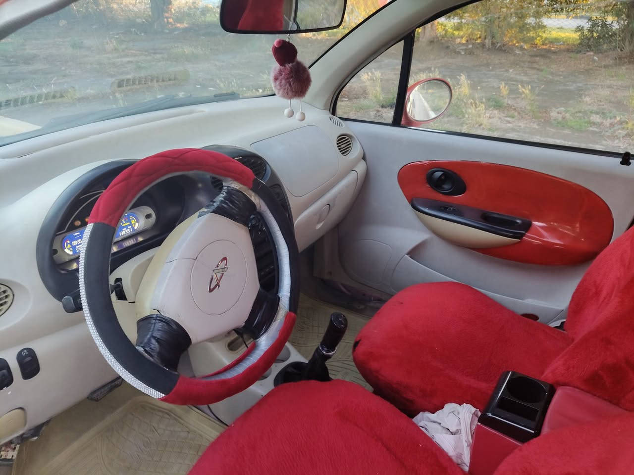 سلام عليكم اخوان كيو كيو موديل 2013 بيه صبغ جماليه جاهزه محرك وكير جدد تحويل مباشر كير اوتو مكان كربلاء ***********
