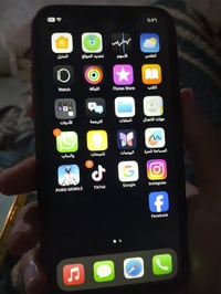 آيفون XR • ١٢٨ • بطارية ٧٤٪