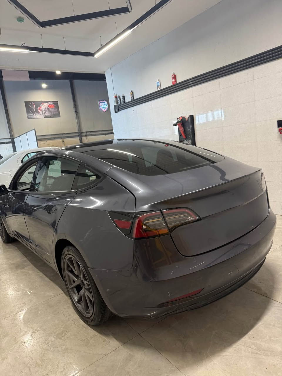 تسلا مو ديل ٣ دبل ماتور سپارچه بؤياغه بئژورئ ئر باك سو كان سيسته مه ره قم هو لئر سحري ١٦٦    *********** أربيل, العراق
