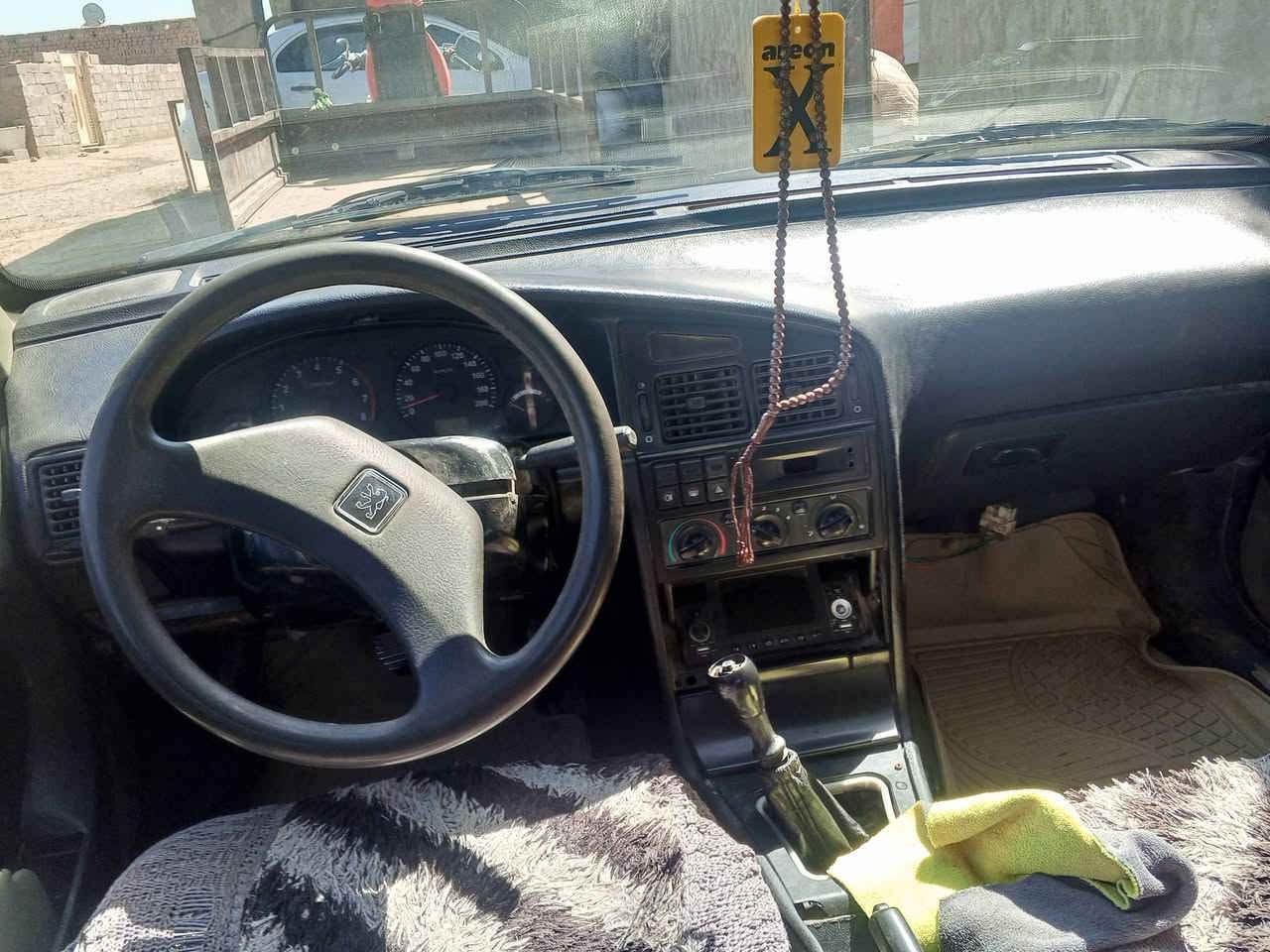 سلام عليكم بيجو روى للبيع موديل 2009 
مكينه وكير وأكسن
كهربائي جاهزه 
هزه جديه ارقام انكليزي 
مداور ثاني يوم 
السعر 21 وبيه مجال وشراي بي خير ويدلل
لاستفسار عل رقم ***********
او خاص مفتح 
مكان نجف مشخاب
