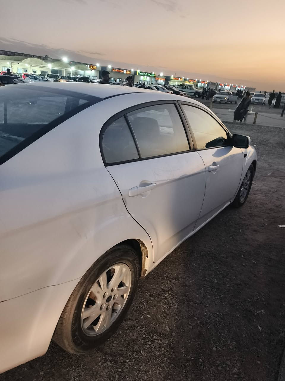 السلام عليكم سيارة للبيع فاو بي 50 سيارة سنويه تحويل ثاني يوم السيارة كفاله كير اومكينه كشرها نضيف مامتعوبه دواخلها نضيفه كهربائيات كلها شغاله بيها جاملغ اوبنيد السعر 55ورقه بيها مجال حك الجيه مكاني البصرة ابي الخصيب الرقم ***********بس واتساب
***********بس شريحه
